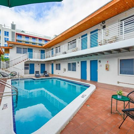 Cozy 1 Bedroom With Pool Steps From The Beach #41 Hollywood Ngoại thất bức ảnh