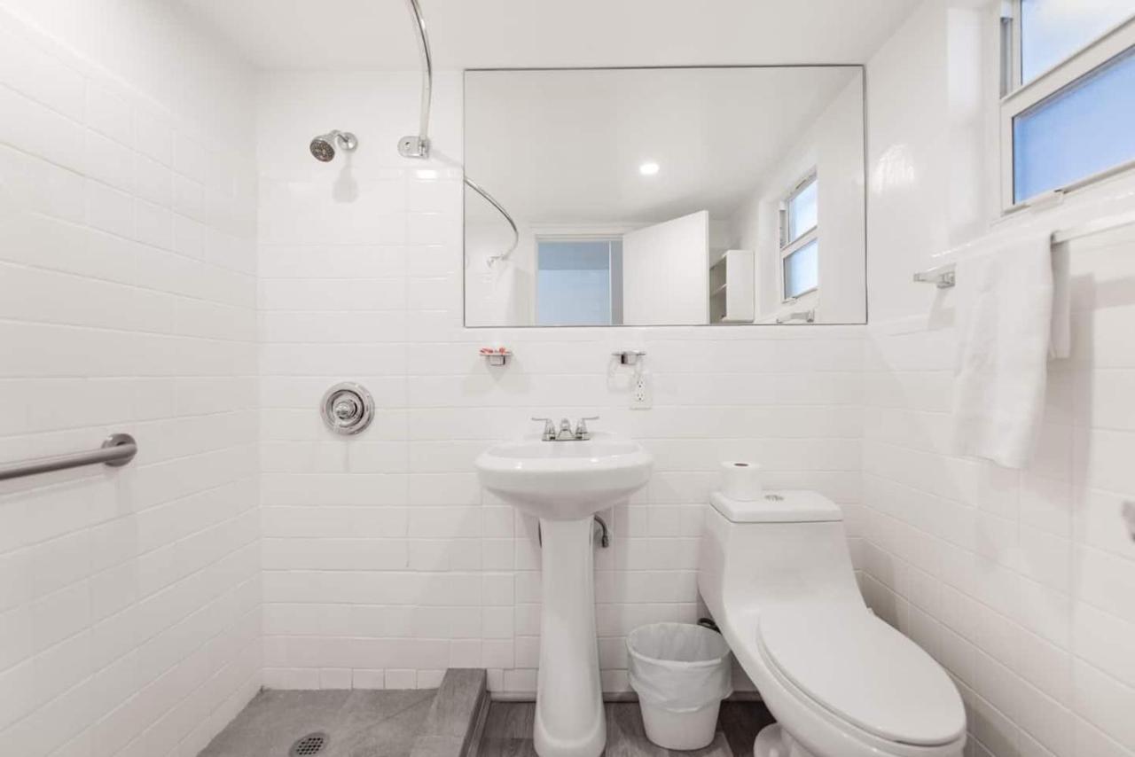 Cozy 1 Bedroom With Pool Steps From The Beach #41 Hollywood Ngoại thất bức ảnh