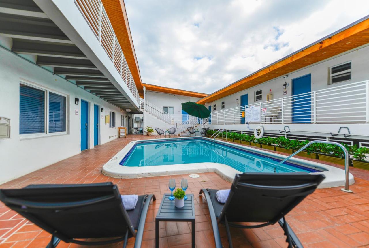 Cozy 1 Bedroom With Pool Steps From The Beach #41 Hollywood Ngoại thất bức ảnh